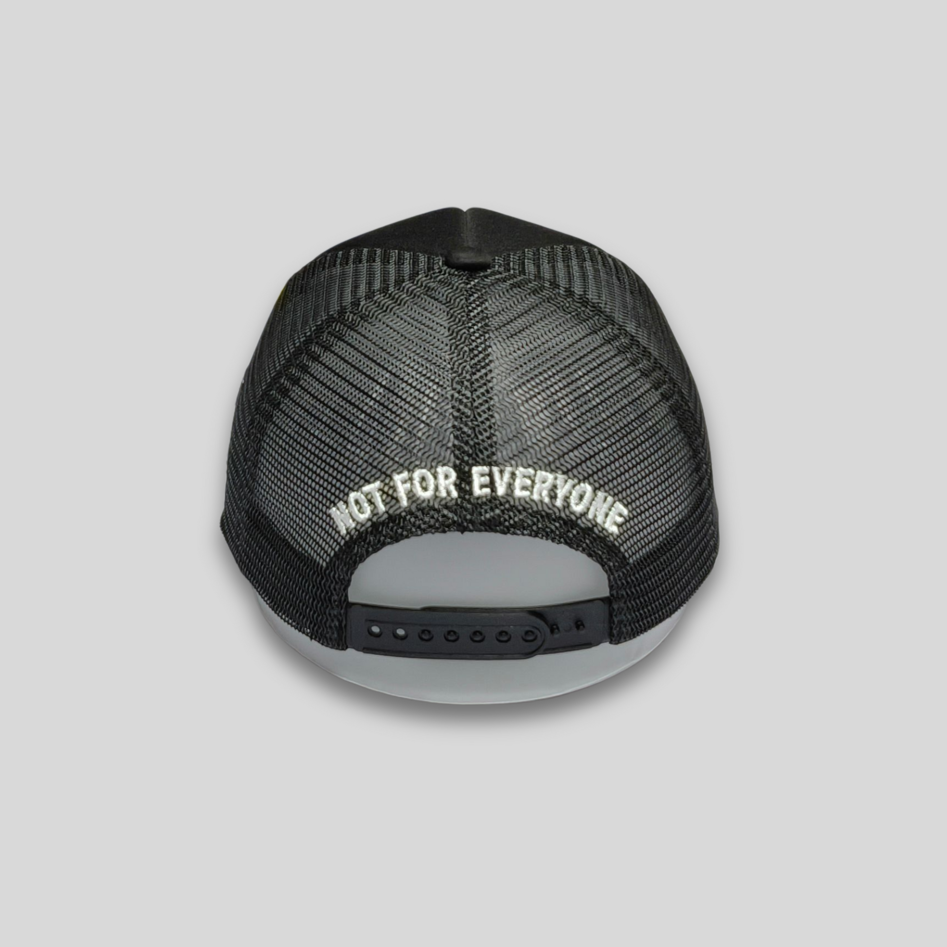 "Midnight Medina" Gorra Trucker Negra